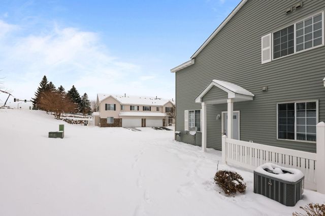 1844 Mockingbird Avenue, Shakopee, MN 55379