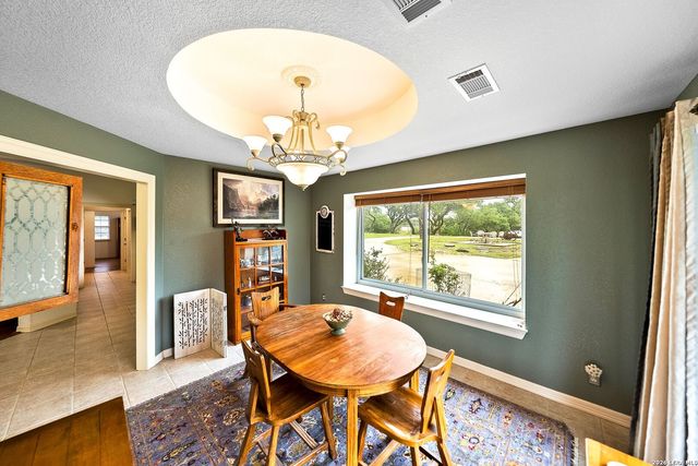139 N Drew, Kerrville, TX 78028