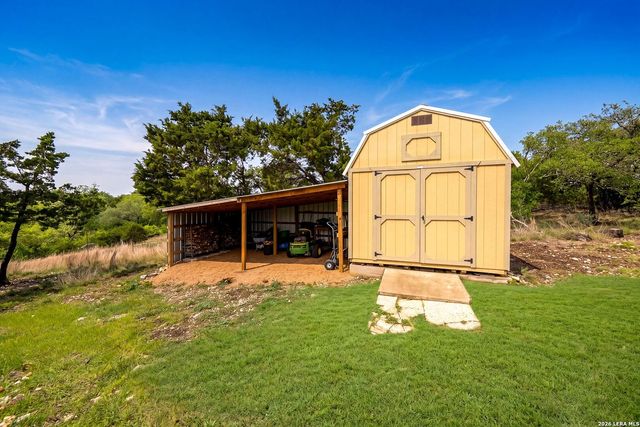 139 N Drew, Kerrville, TX 78028