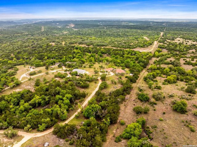 139 N Drew, Kerrville, TX 78028