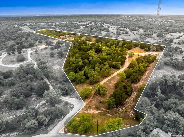 139 N Drew, Kerrville, TX 78028