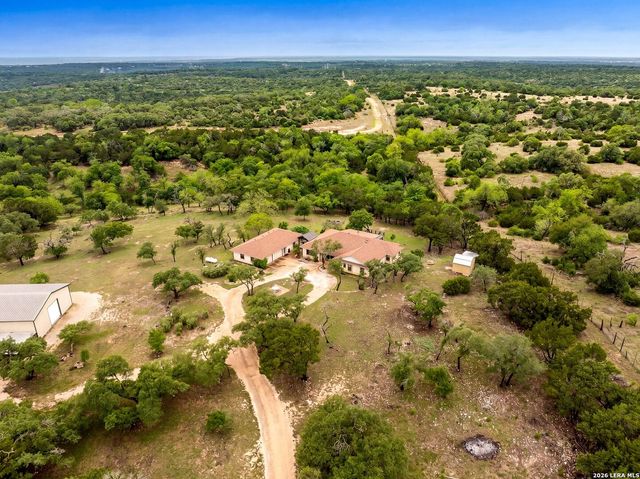 139 N Drew, Kerrville, TX 78028