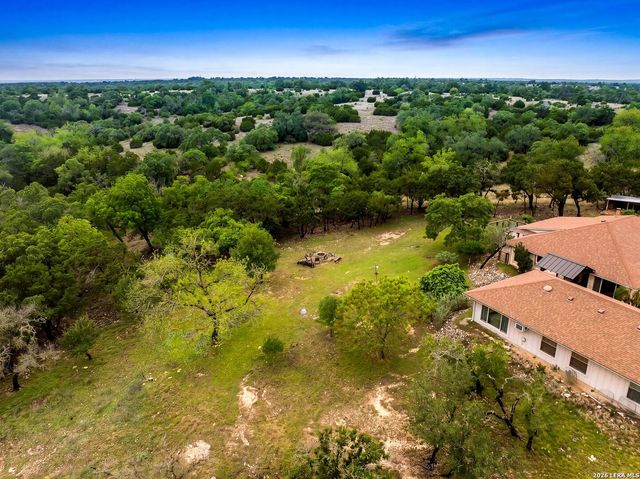 139 N Drew, Kerrville, TX 78028