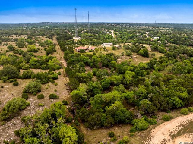 139 N Drew, Kerrville, TX 78028