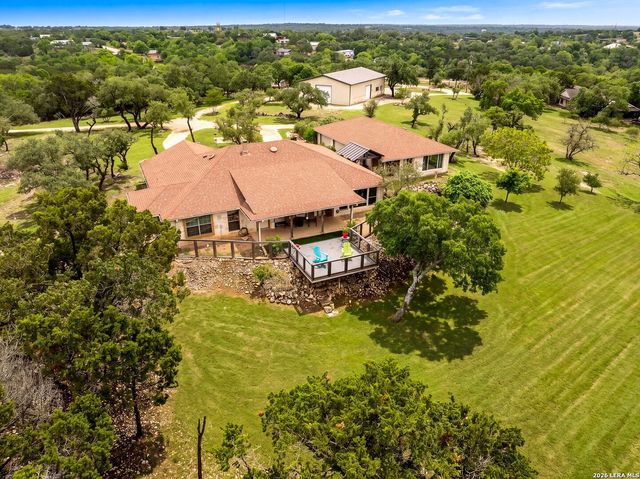 139 N Drew, Kerrville, TX 78028