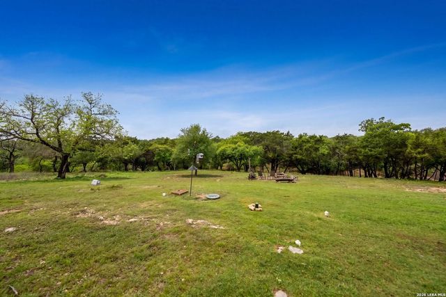 139 N Drew, Kerrville, TX 78028