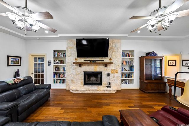 139 N Drew, Kerrville, TX 78028