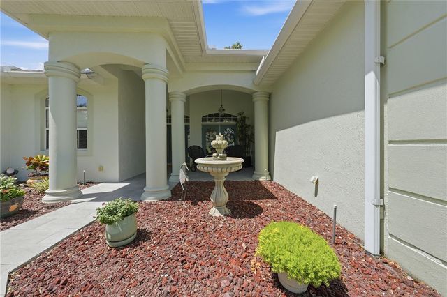 5453 GROVE MANOR, Lady Lake, FL 32159