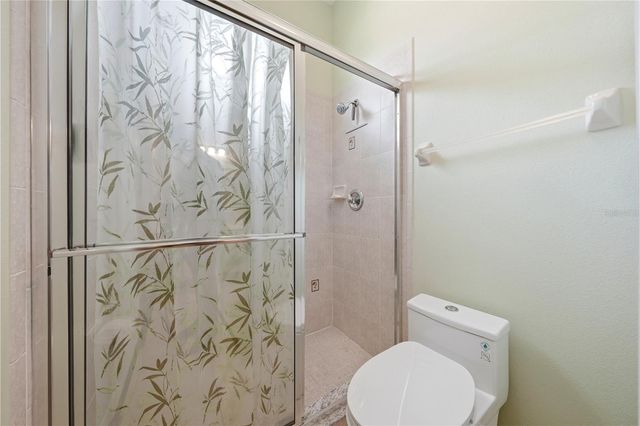 5453 GROVE MANOR, Lady Lake, FL 32159
