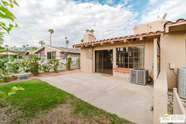 46400 Ryway Place 10, Palm Desert, CA 92260