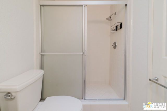 46400 Ryway Place 10, Palm Desert, CA 92260