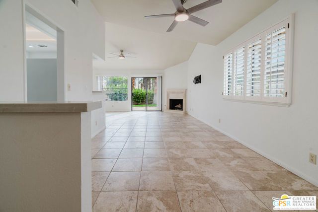 46400 Ryway Place 10, Palm Desert, CA 92260