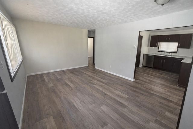 274 Florawood Street, Waterford, MI 48327