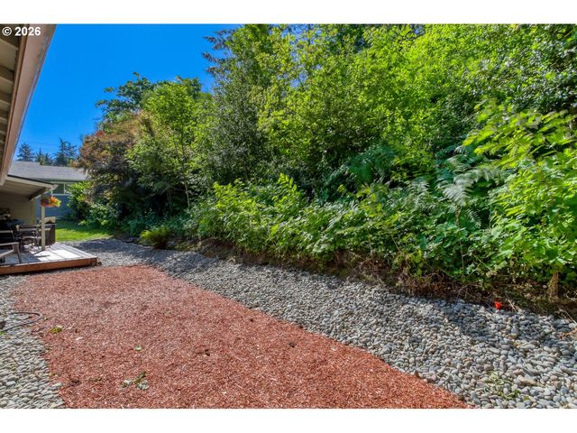 5048 Sw CORONADO St, Portland, OR 97219