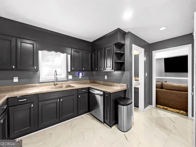 833 Parkview Court, Macon, GA 31211