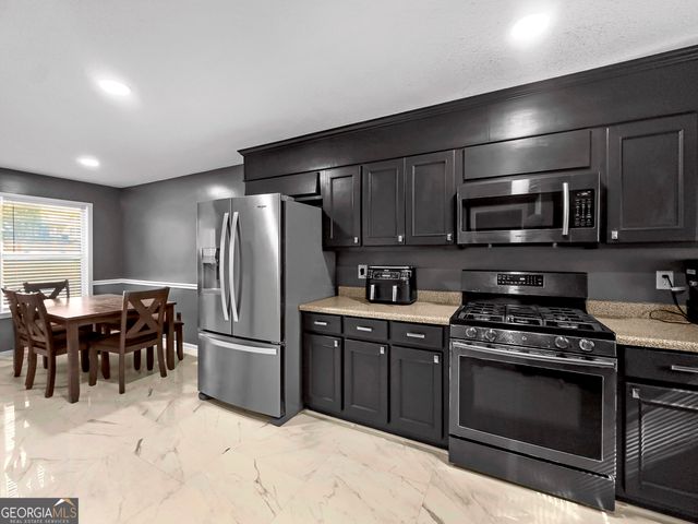 833 Parkview Court, Macon, GA 31211