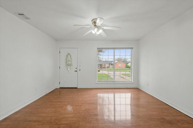 2819 Cary Drive, Mesquite, TX 75150