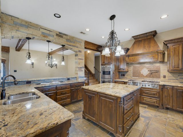 189 Hlavek Road, Decatur, TX 76234