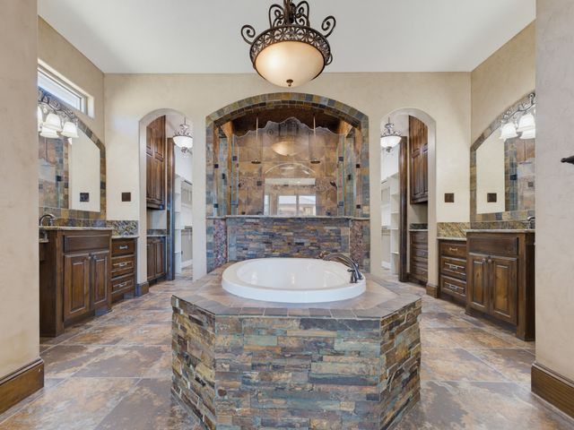 189 Hlavek Road, Decatur, TX 76234