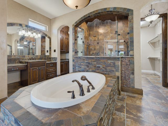 189 Hlavek Road, Decatur, TX 76234