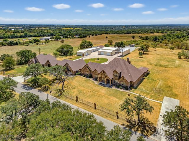 189 Hlavek Road, Decatur, TX 76234