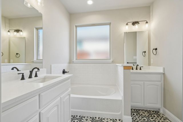 218 Cheyenne Trail, Alvarado, TX 76009