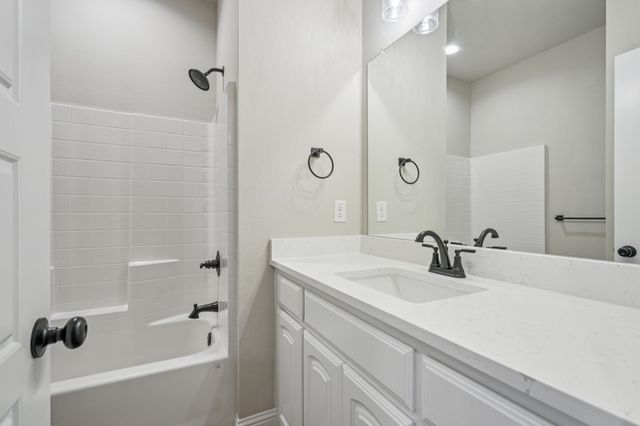 218 Cheyenne Trail, Alvarado, TX 76009