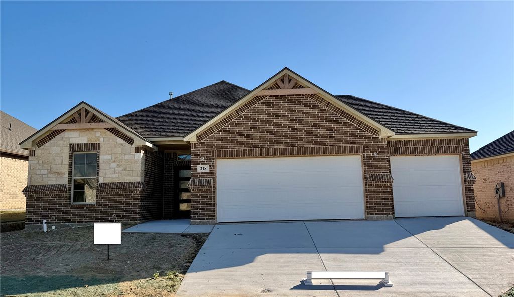 218 Cheyenne Trail, Alvarado, TX 76009