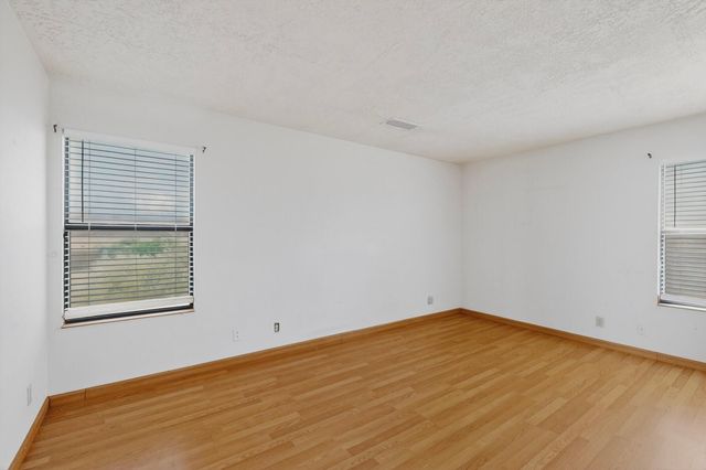 4504 Quartz Drive NE, Rio Rancho, NM 87124