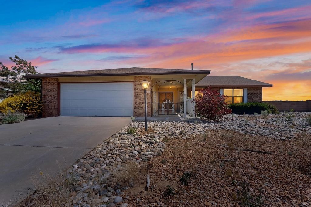 4504 Quartz Drive NE, Rio Rancho, NM 87124