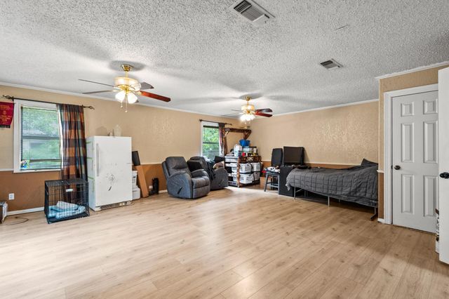 201 S Caney Street, Dodd City, TX 75438