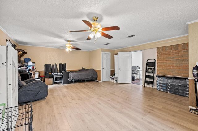 201 S Caney Street, Dodd City, TX 75438