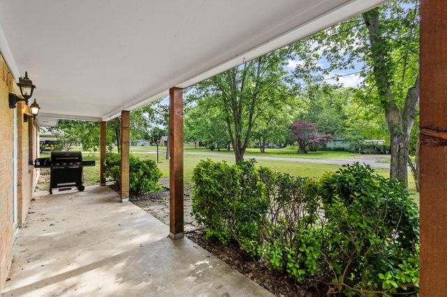 201 S Caney Street, Dodd City, TX 75438