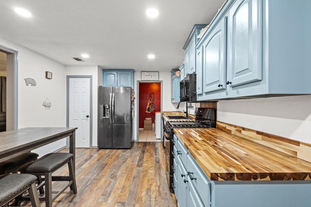 201 S Caney Street, Dodd City, TX 75438