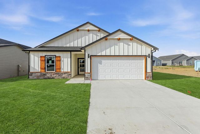 3560 E Bearsden St, Derby, KS 67037