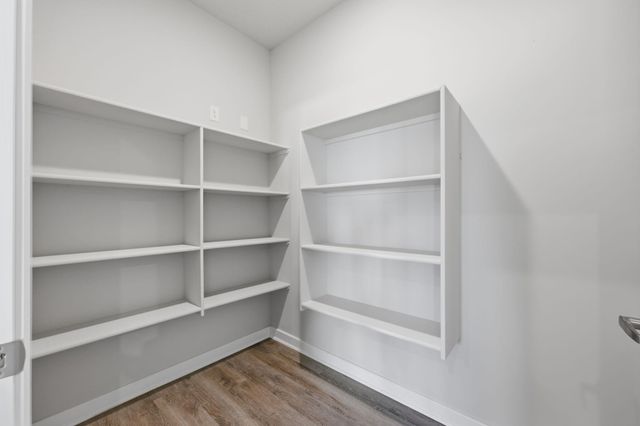 3560 E Bearsden St, Derby, KS 67037