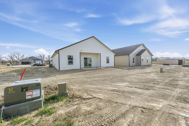 3560 E Bearsden St, Derby, KS 67037