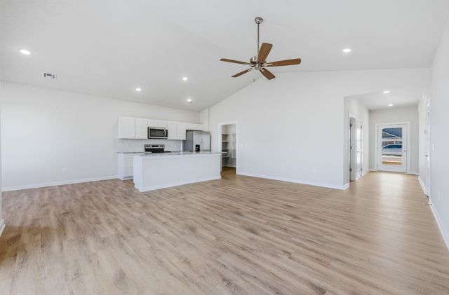 3560 E Bearsden St, Derby, KS 67037