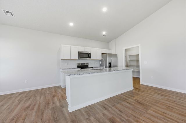 3560 E Bearsden St, Derby, KS 67037