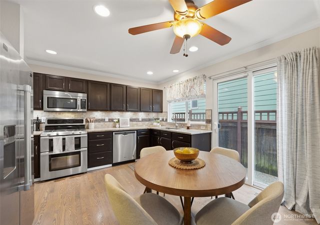 803 124th Court NE, Lake Stevens, WA 98258