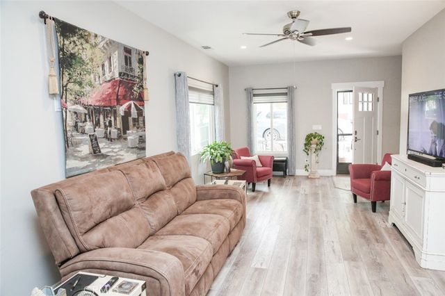 2806 Vine Street, Paso Robles, CA 93446