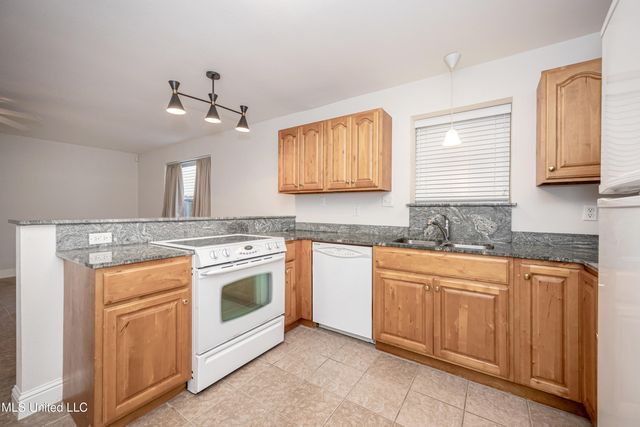 1457 Georgia Place, Gulfport, MS 39507