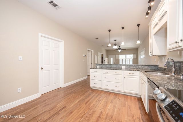 1457 Georgia Place, Gulfport, MS 39507