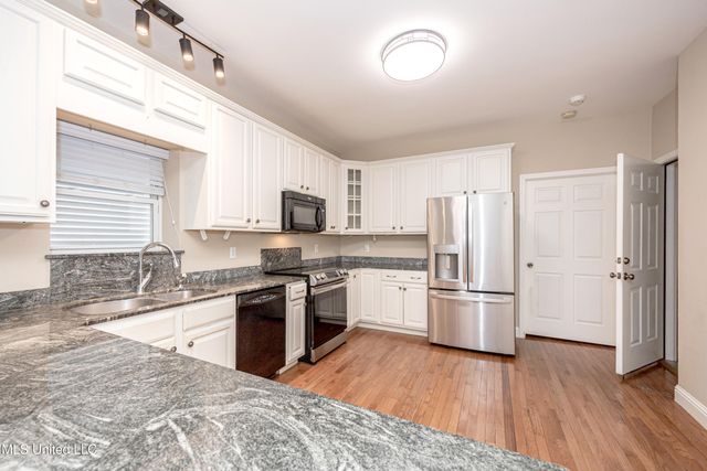 1457 Georgia Place, Gulfport, MS 39507
