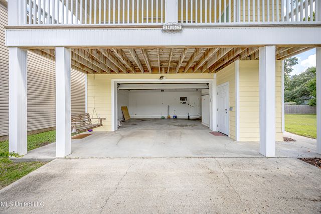 1457 Georgia Place, Gulfport, MS 39507