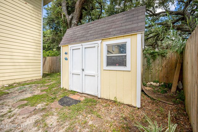 1457 Georgia Place, Gulfport, MS 39507