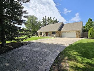 5322 W Van Beck AVENUE, Milwaukee, WI 53220