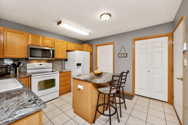 10516 Meredith Drive 3, Urbandale, IA 50322