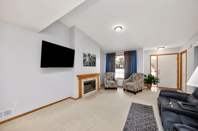 10516 Meredith Drive 3, Urbandale, IA 50322