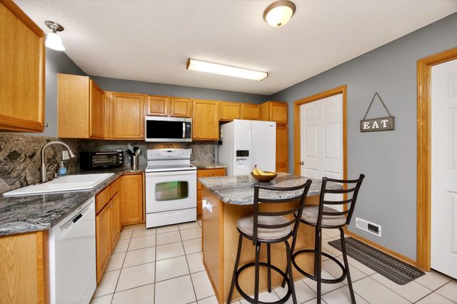 10516 Meredith Drive 3, Urbandale, IA 50322